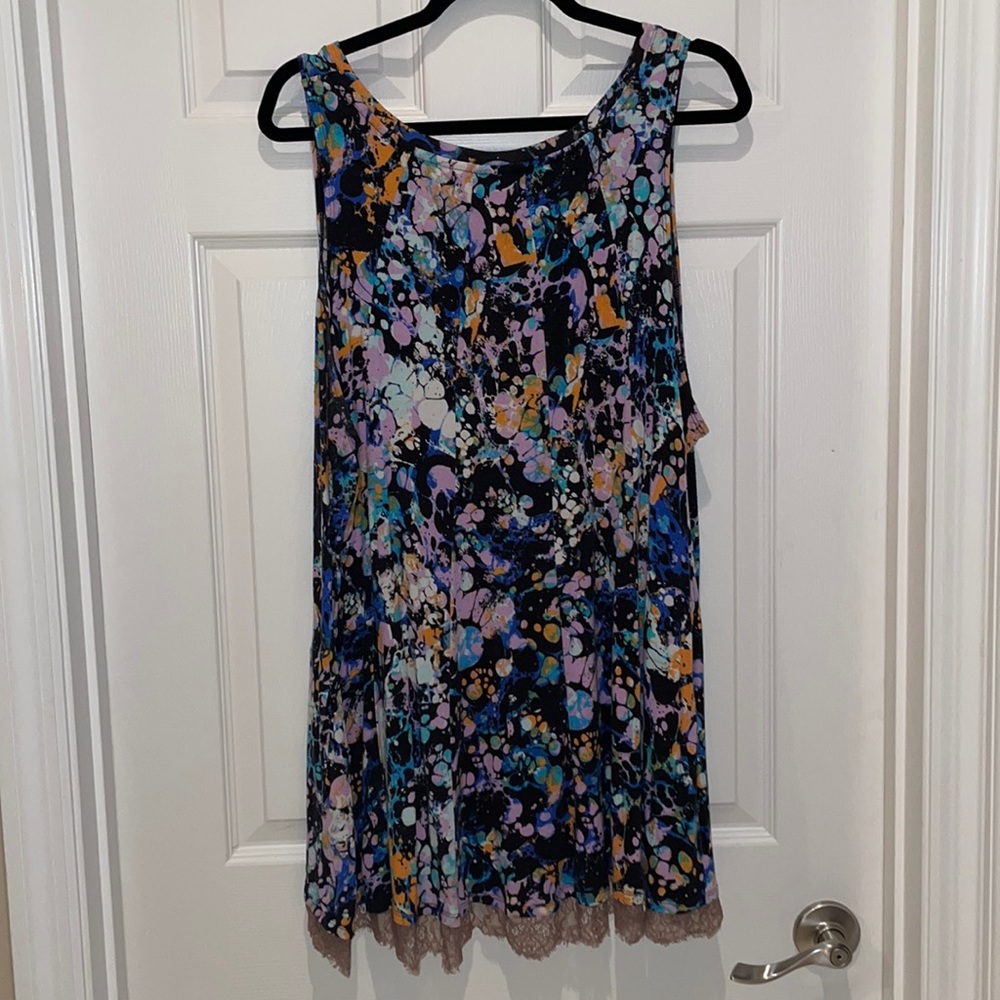 LOGO Tunic Tank With Pockets